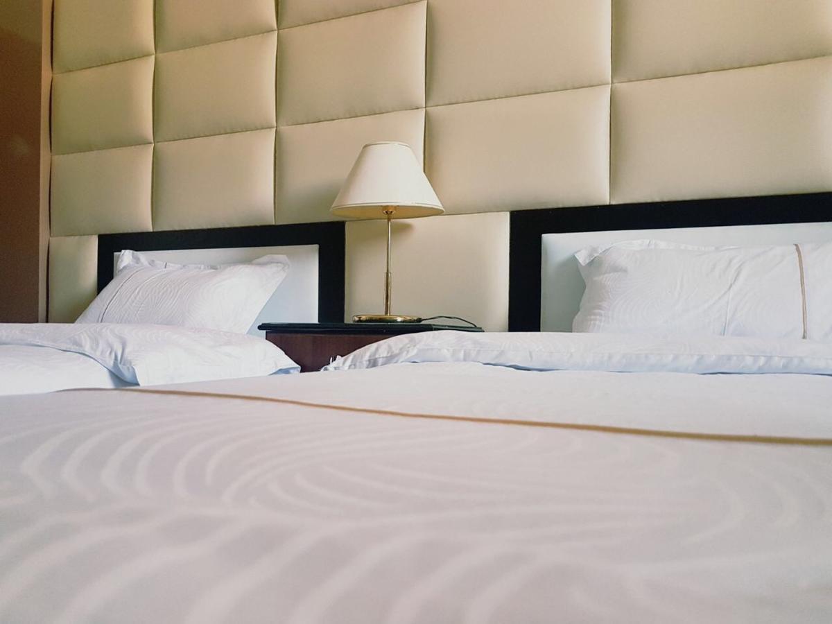Dama Hotel Duba Zewnętrze zdjęcie